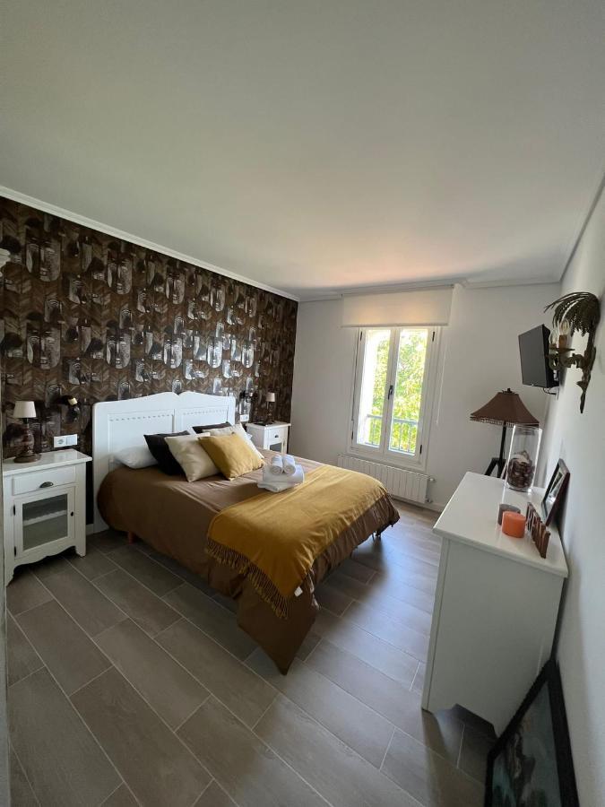 Apartamento Entrebateas Aldan Luaran gambar